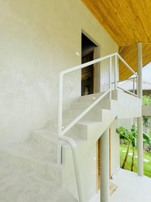 Lovely Villa, 2 Bedrooms & 1 Room, *
