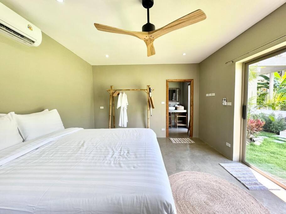 Lovely Villa, 2 Bedrooms & 1 Room,