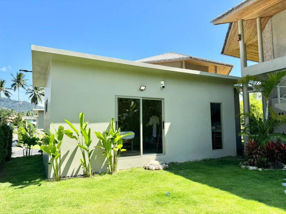 Lovely Villa, 2 Bedrooms & 1 Room,