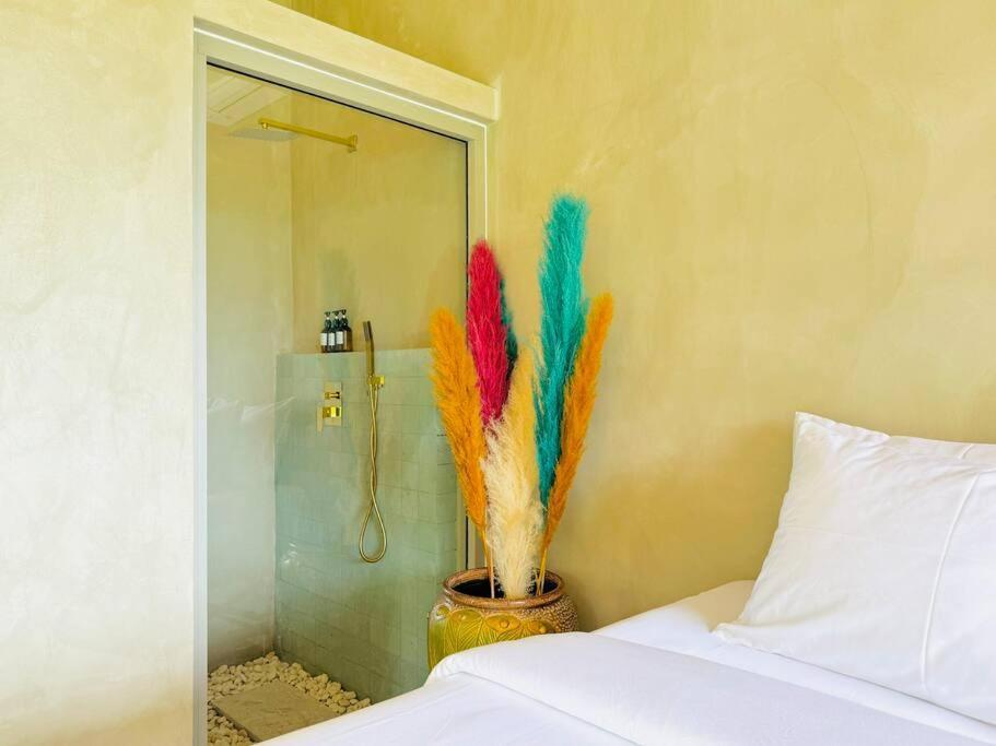 Lovely Villa, 2 Bedrooms & 1 Room, Villa *