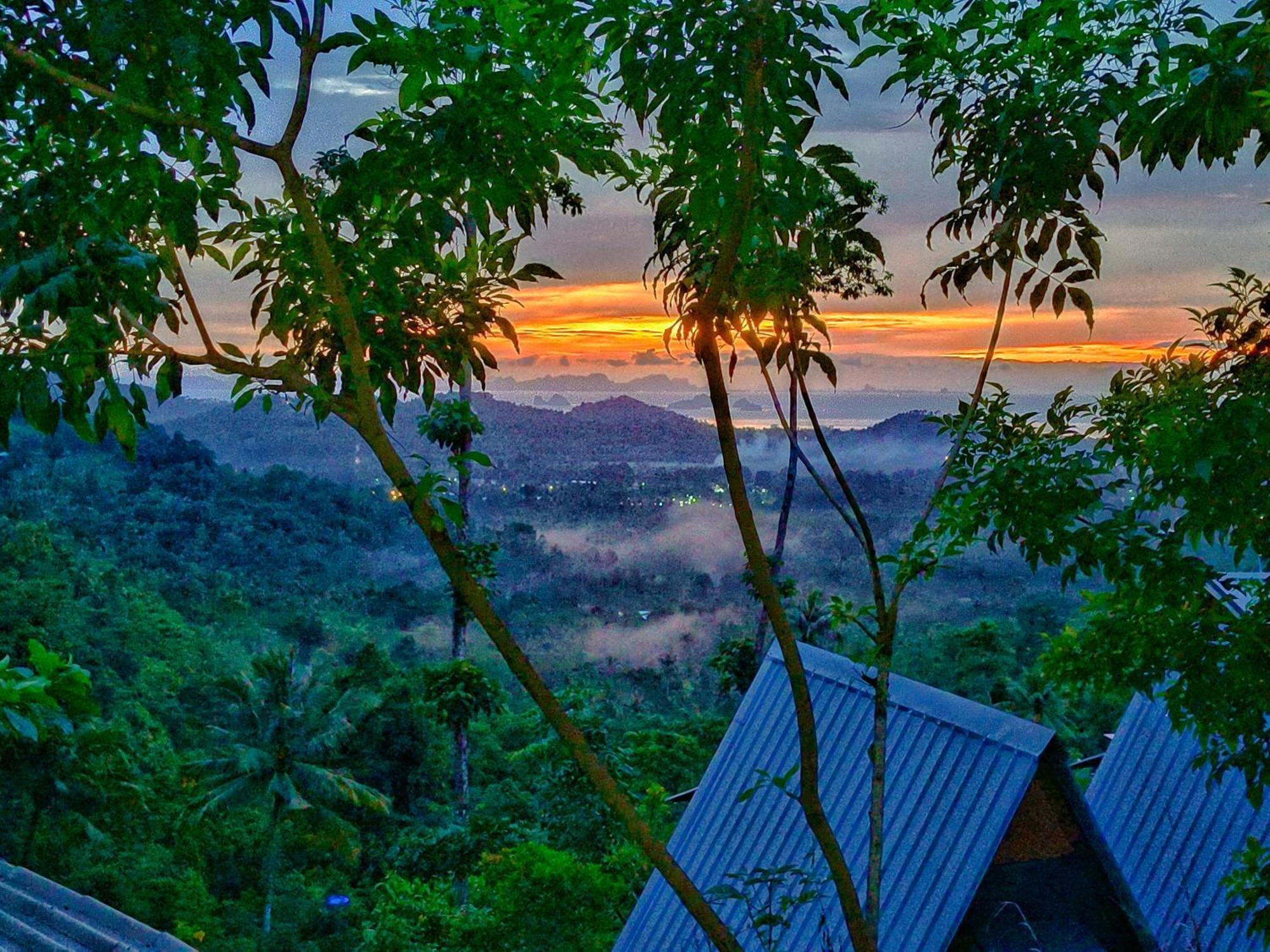 Sz Samui Glamping Acampamento Ban Sa Ket