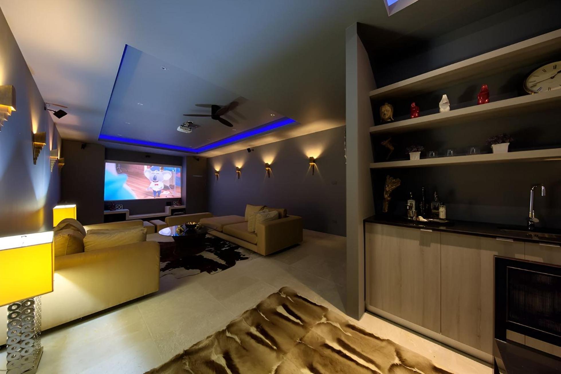 Luxurious 5 Bedroom