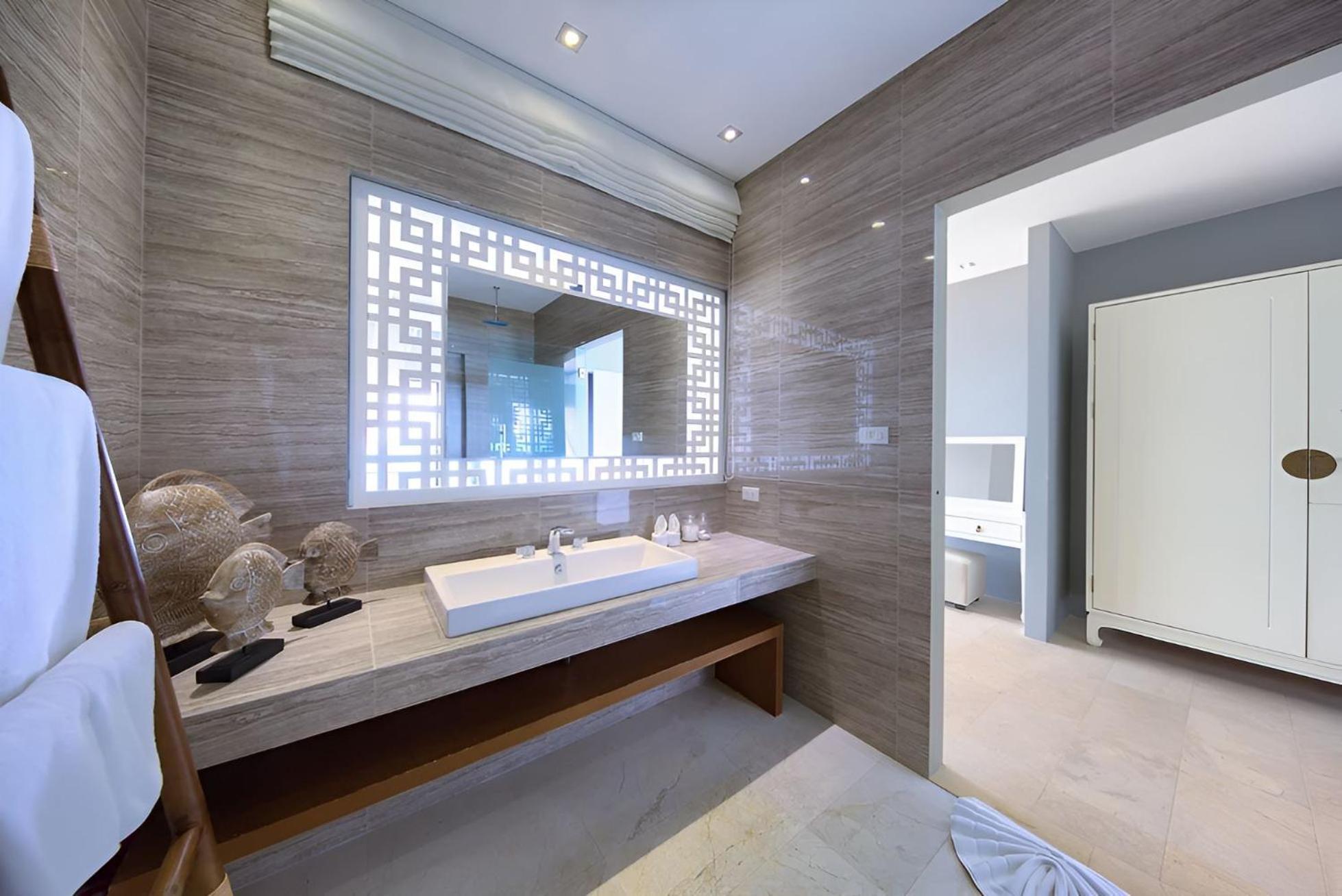 Villa Luxurious 5 Bedroom *