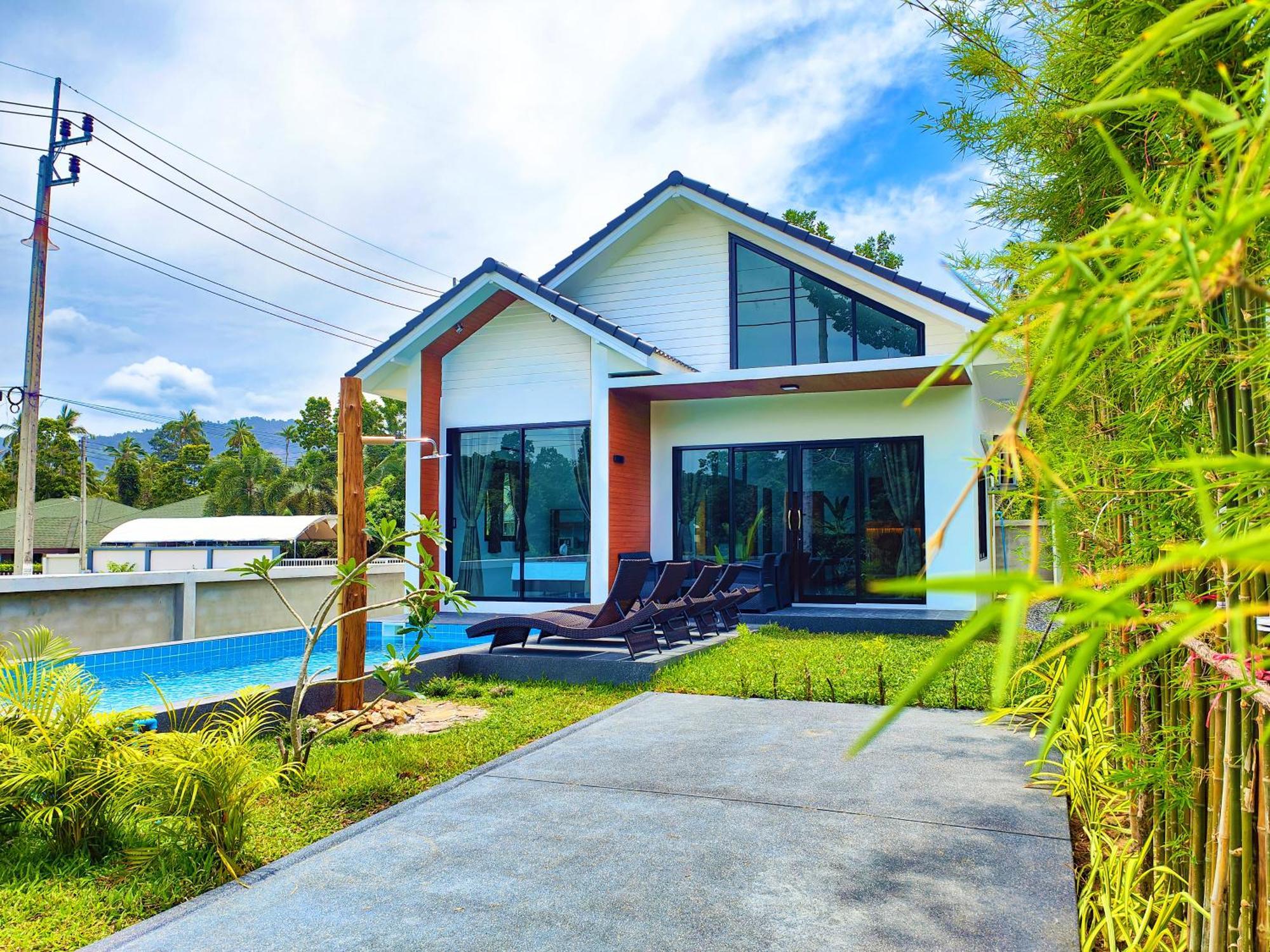 Sunny Petite Close To Holiday home Koh Samui
