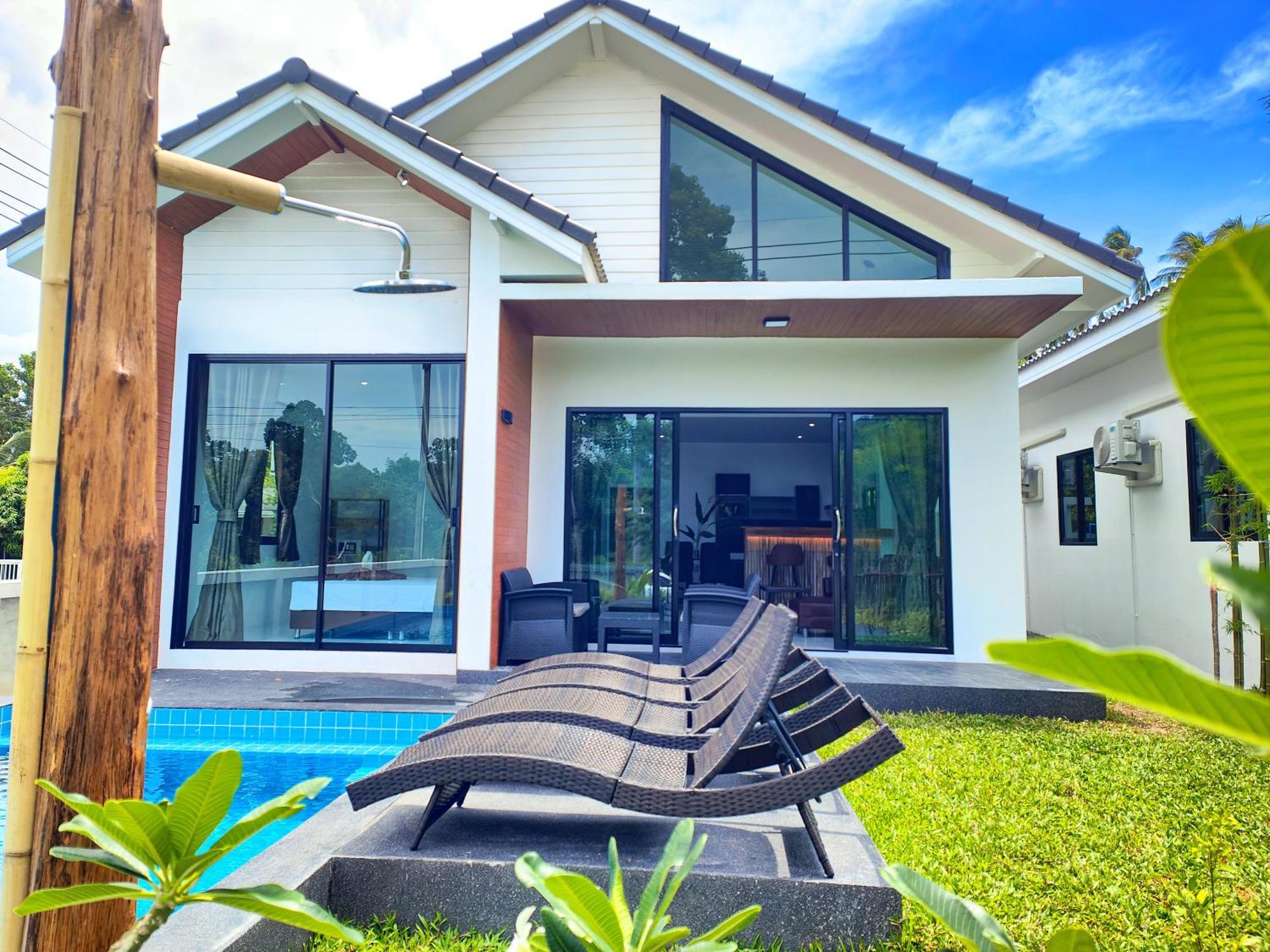 Sunny Petite Close To * Koh Samui