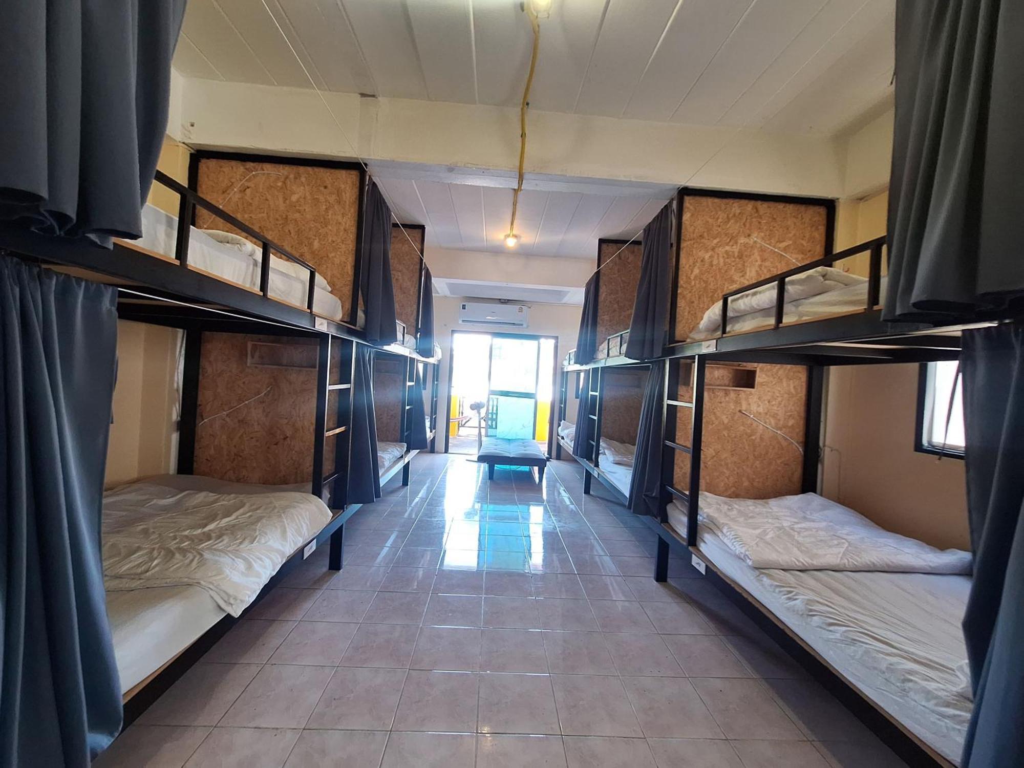 Dk1hostel Hostel Chaweng Beach