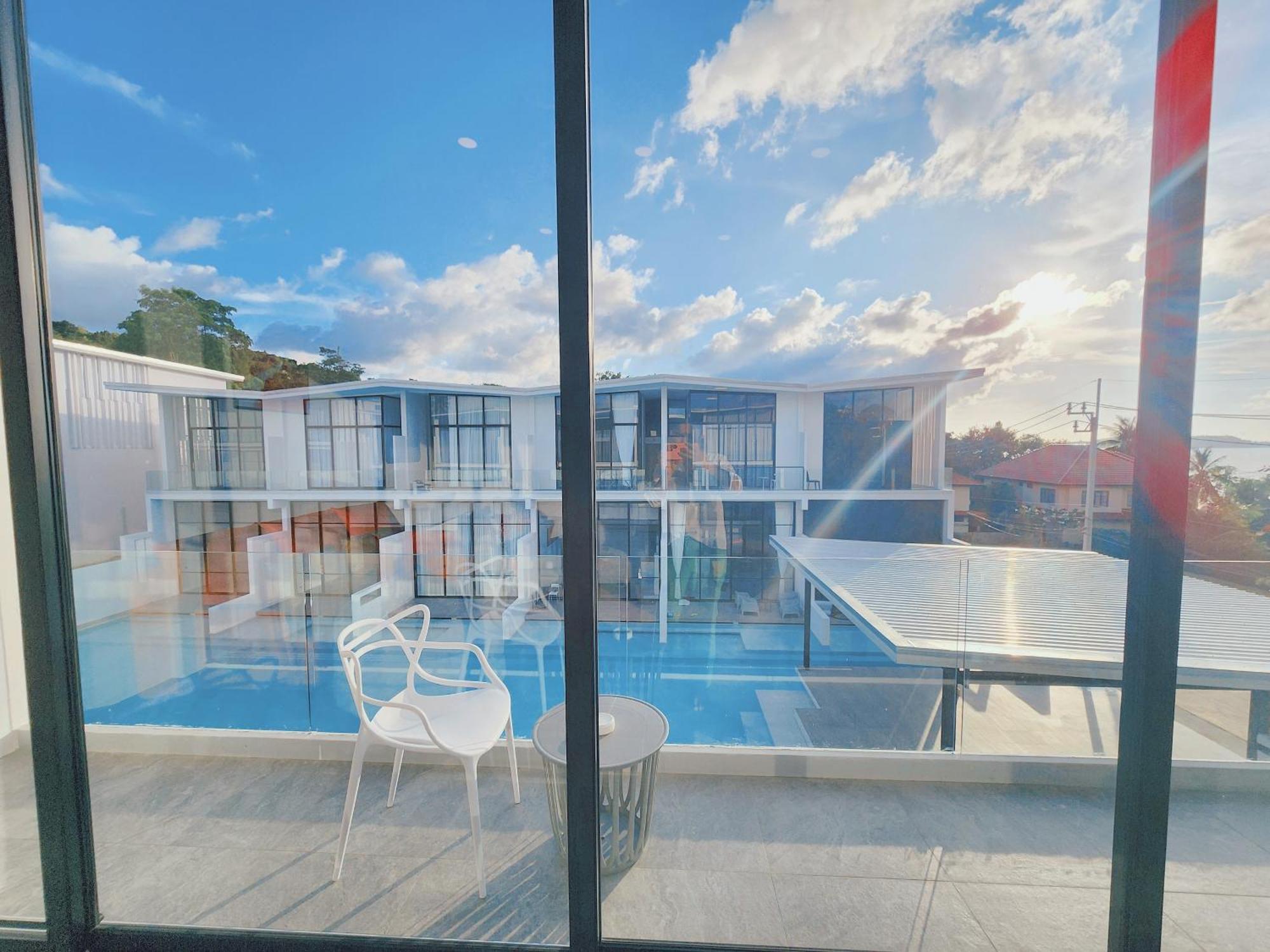 Pool Access Luxury Townhouse *