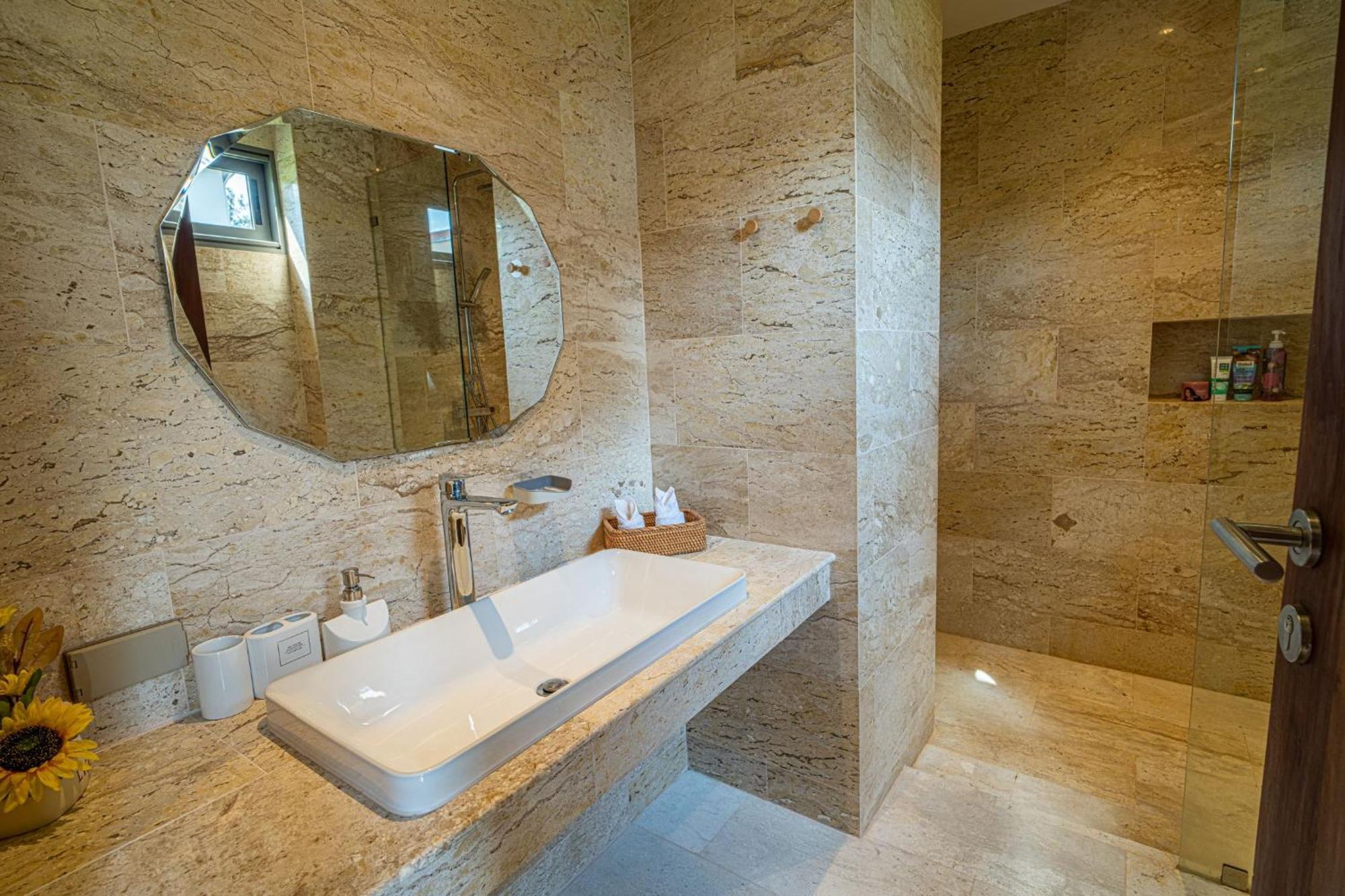 Villa Traventine Chaweng (Koh Samui)