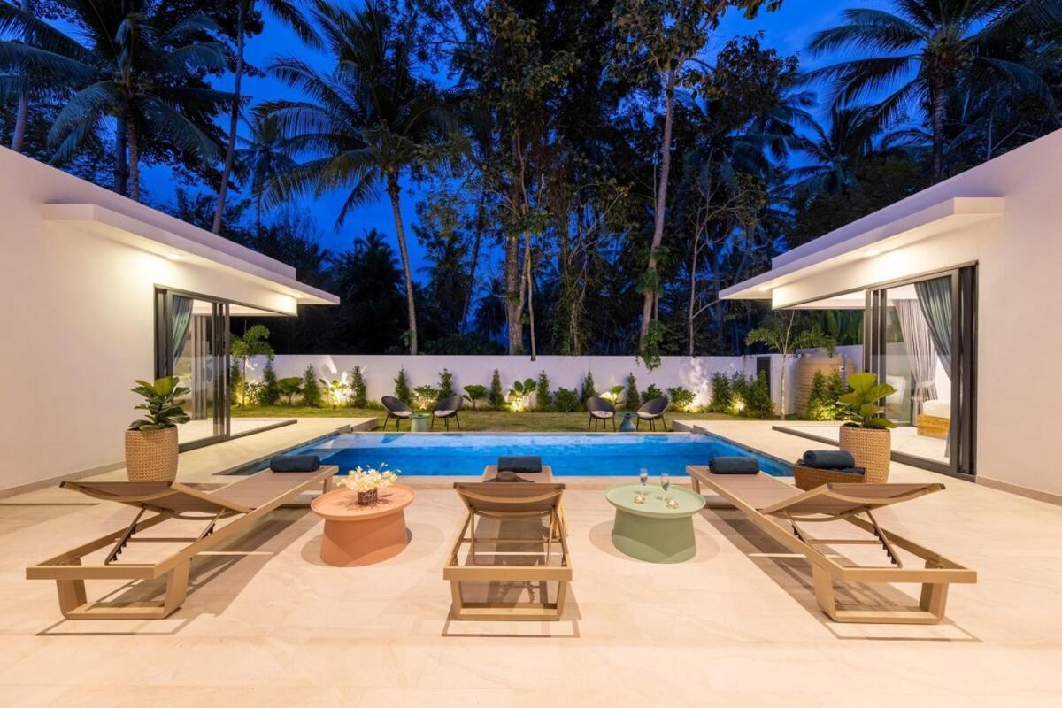 Gabriela Garden View - Included Airport Pick Up Villa