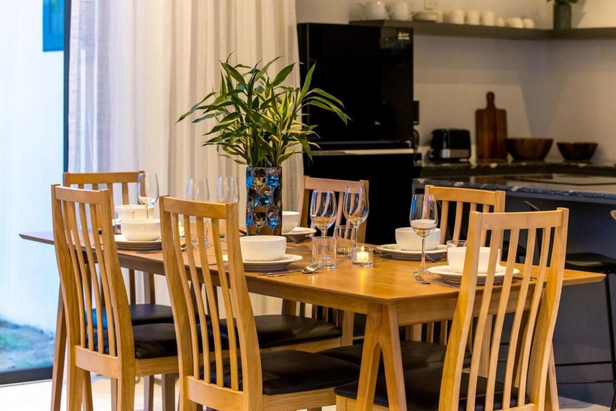 Gabriela Garden View - Included Airport Pick Up Villa