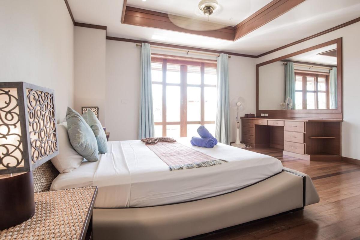 4 Bedroom Seaview On Beachfront Tg48-sdv288 By Samui Dream Villa *
