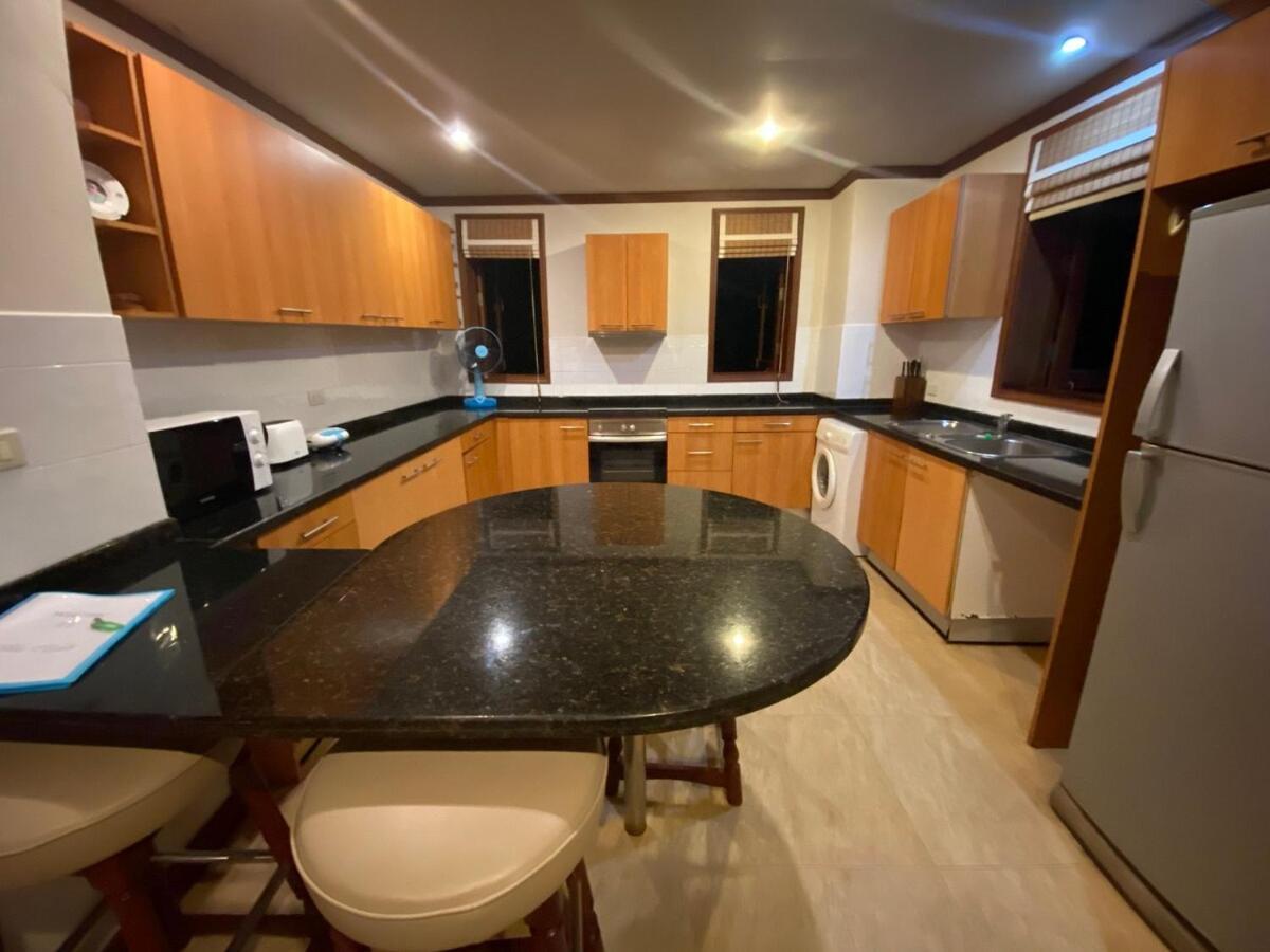 Villa 4 Bedroom Seaview On Beachfront Tg48-sdv288 By Samui Dream