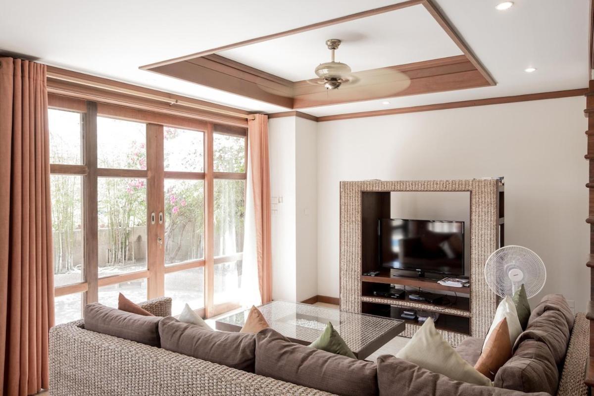 Villa 4 Bedroom Seaview On Beachfront Tg48-sdv288 By Samui Dream