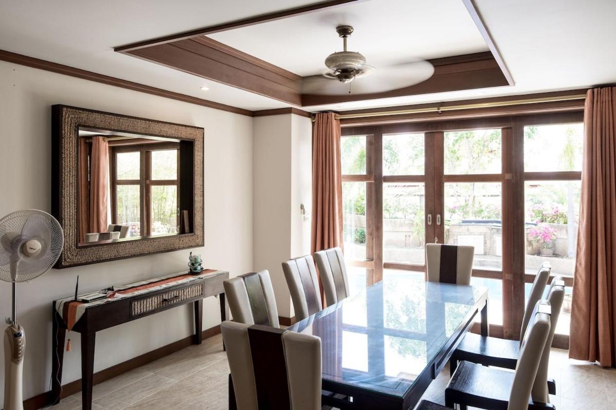 Villa 4 Bedroom Seaview On Beachfront Tg48-sdv288 By Samui Dream *
