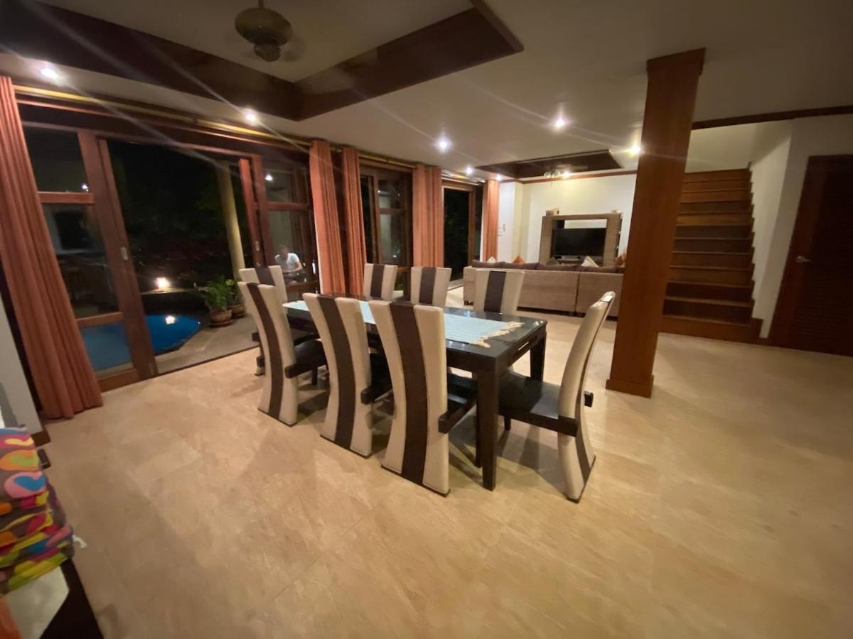 Villa 4 Bedroom Seaview On Beachfront Tg48-sdv288 By Samui Dream