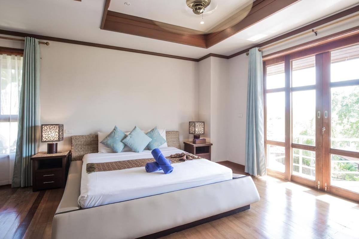 4 Bedroom Seaview On Beachfront Tg48-sdv288 By Samui Dream *