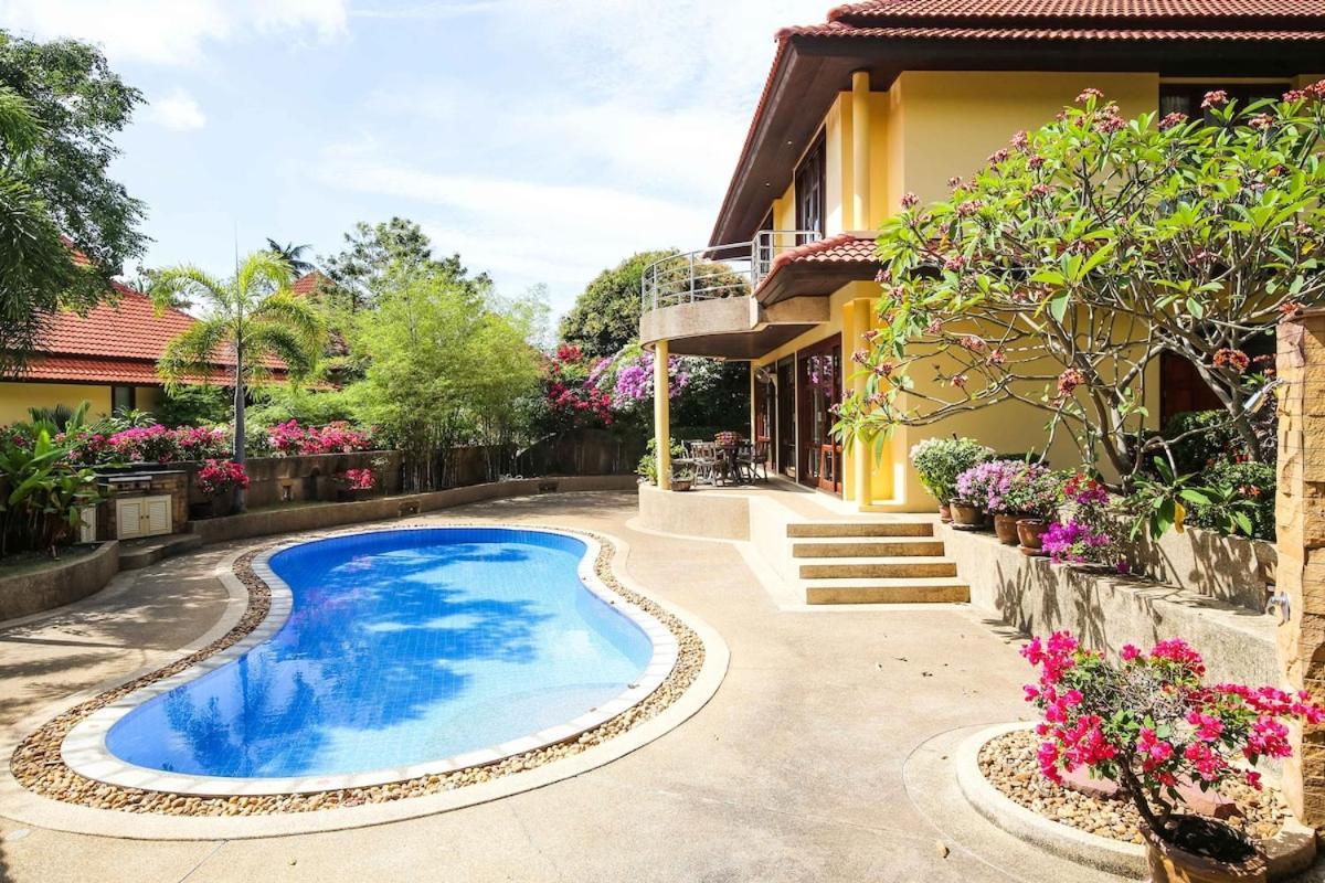 Villa 4 Bedroom Seaview On Beachfront Tg48-sdv288 By Samui Dream *