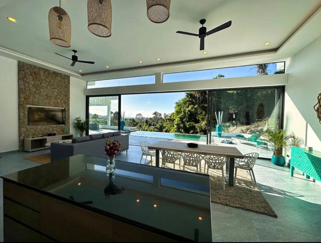 Charlotte - Seaview -4 Bedrooms * Amphoe Koksamui