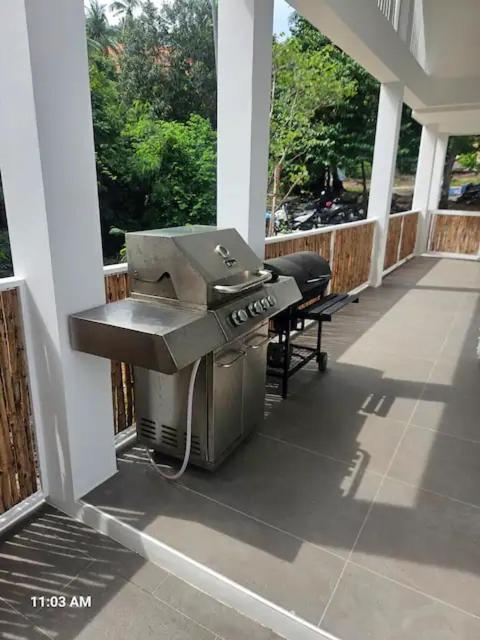 8 Bedroom Monkey 201 *