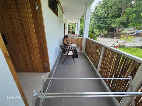 8 Bedroom Monkey 201 *