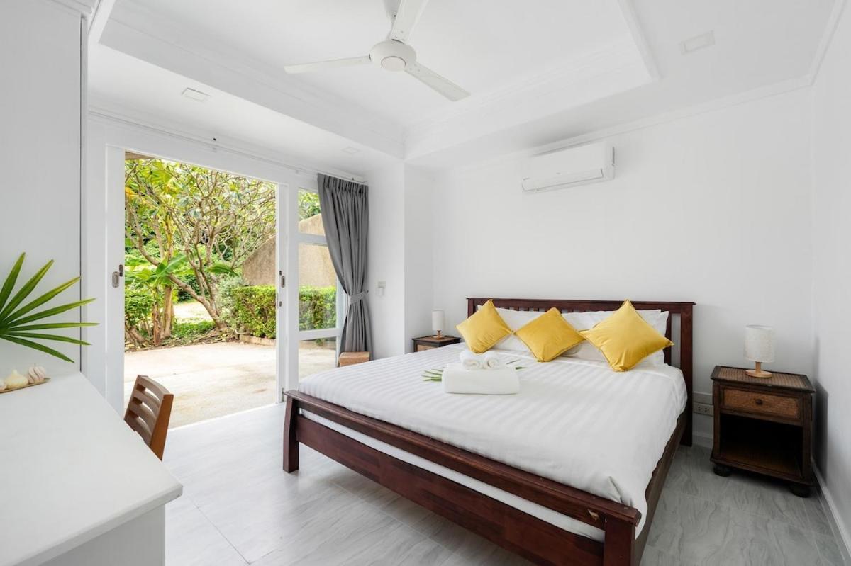 4 Bedroom On Beachfront Tg23-sdv351 By Samui Dream Villa