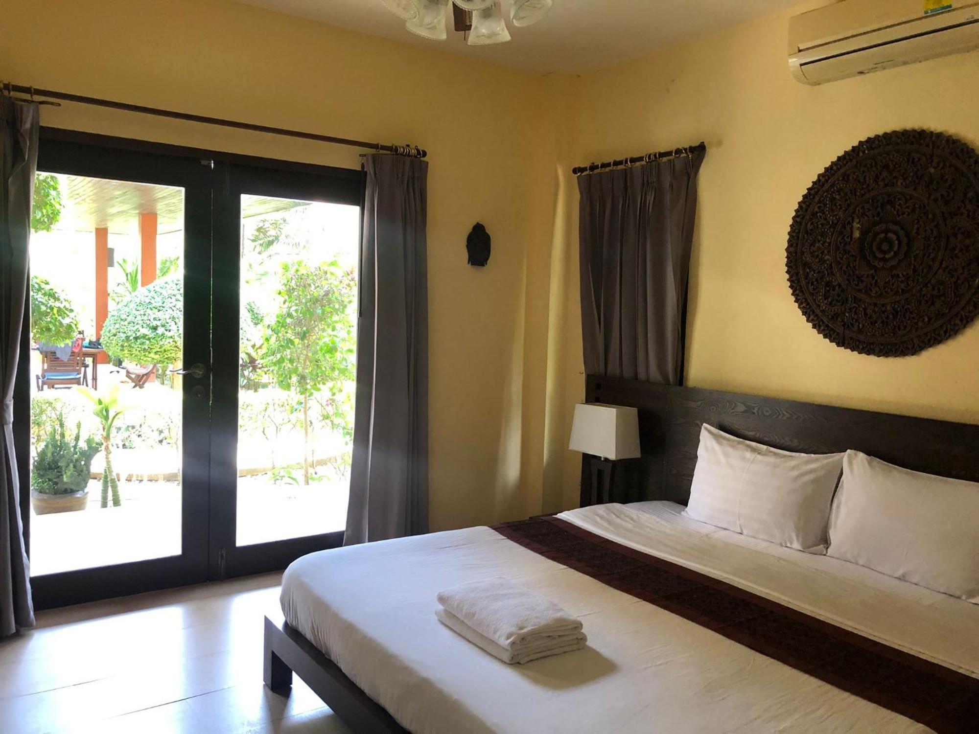 Baan Tropicana