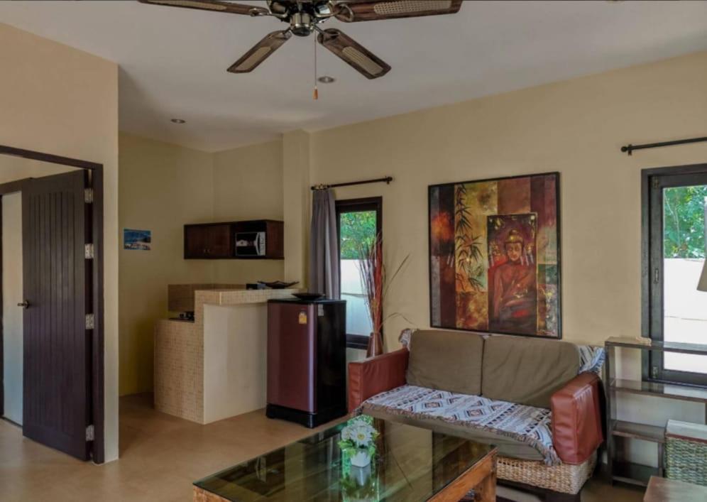Baan Tropicana Vila *
