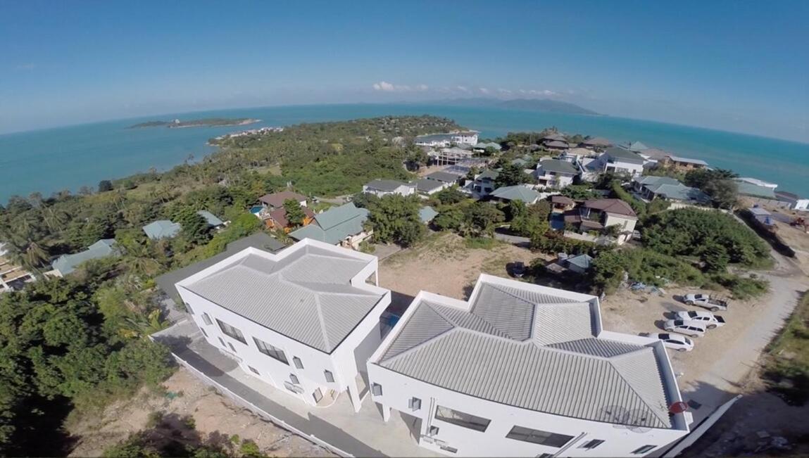 Villa 2 Bed Seaview 5 Mins To B1