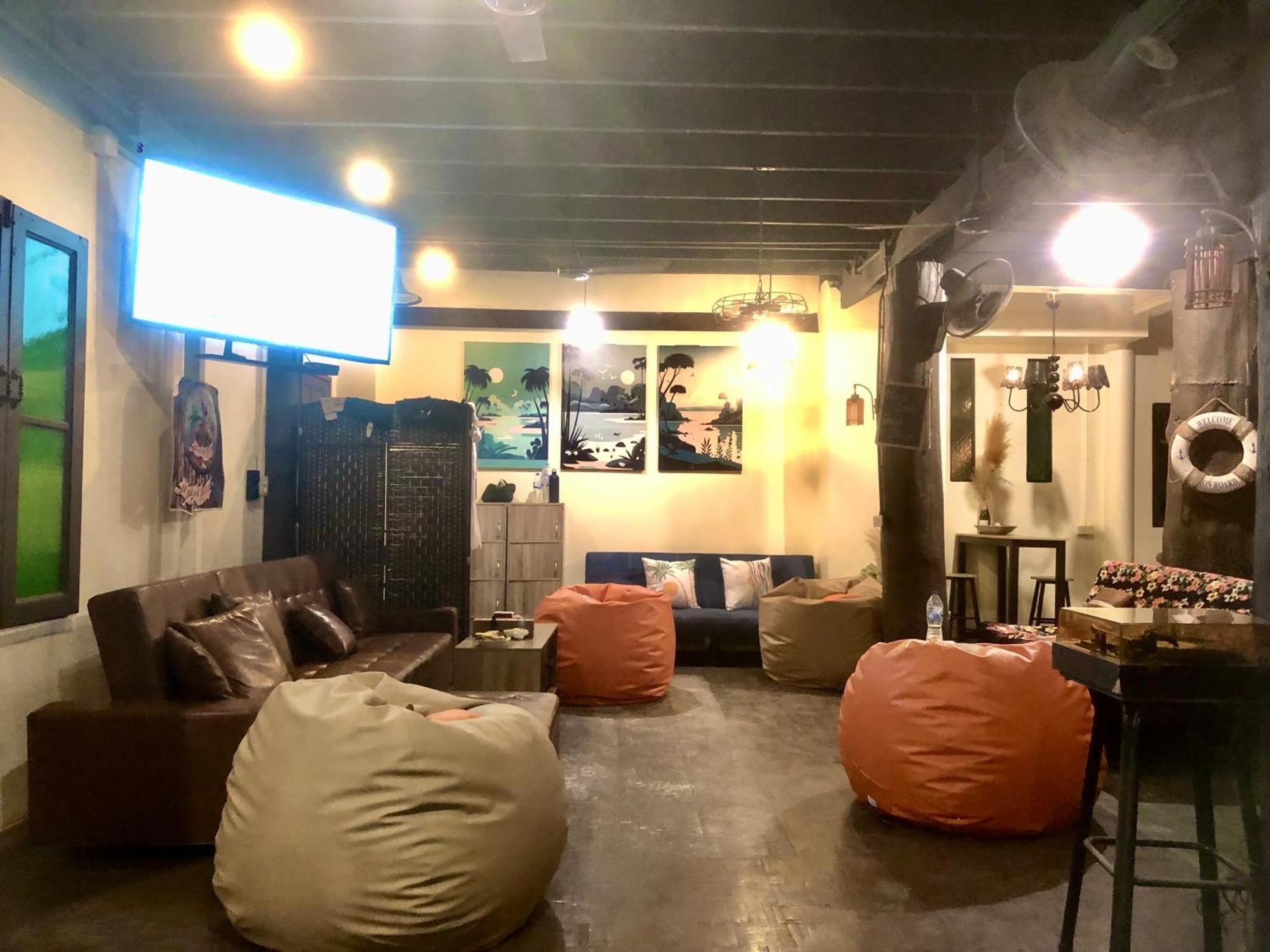 Blockhouse Samui * Mae Nam
