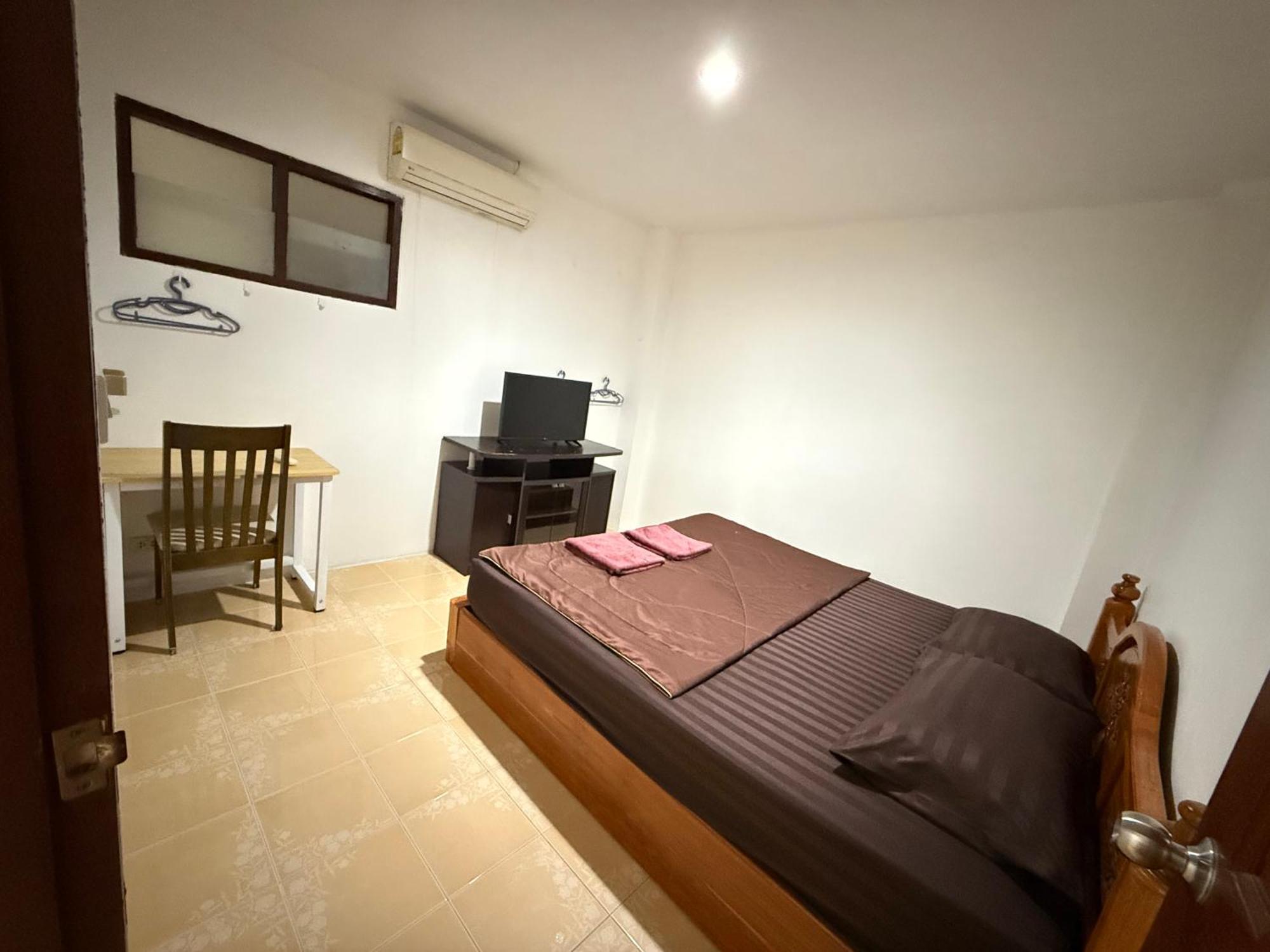 Apartment & House *
