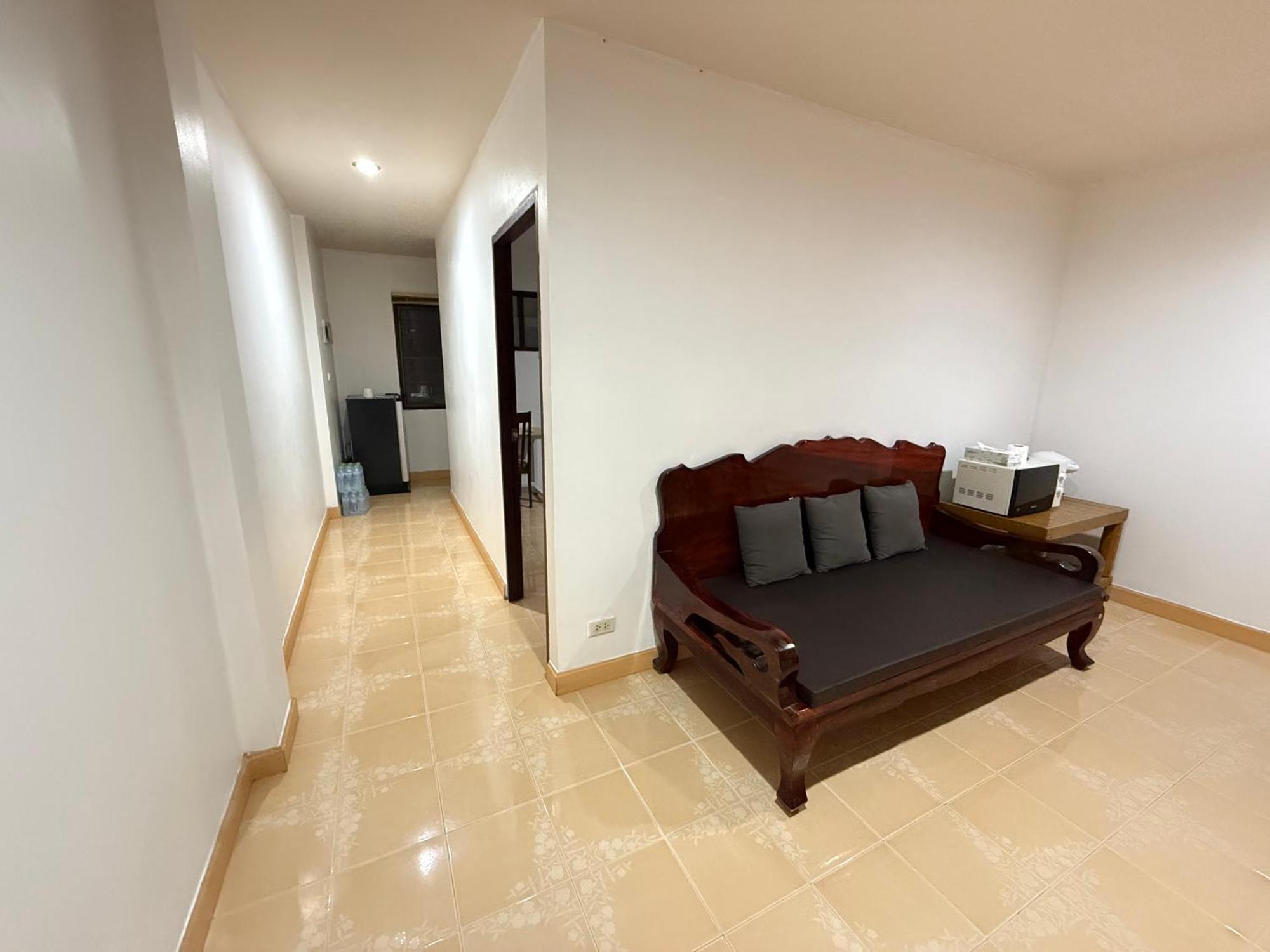 & House Apartment