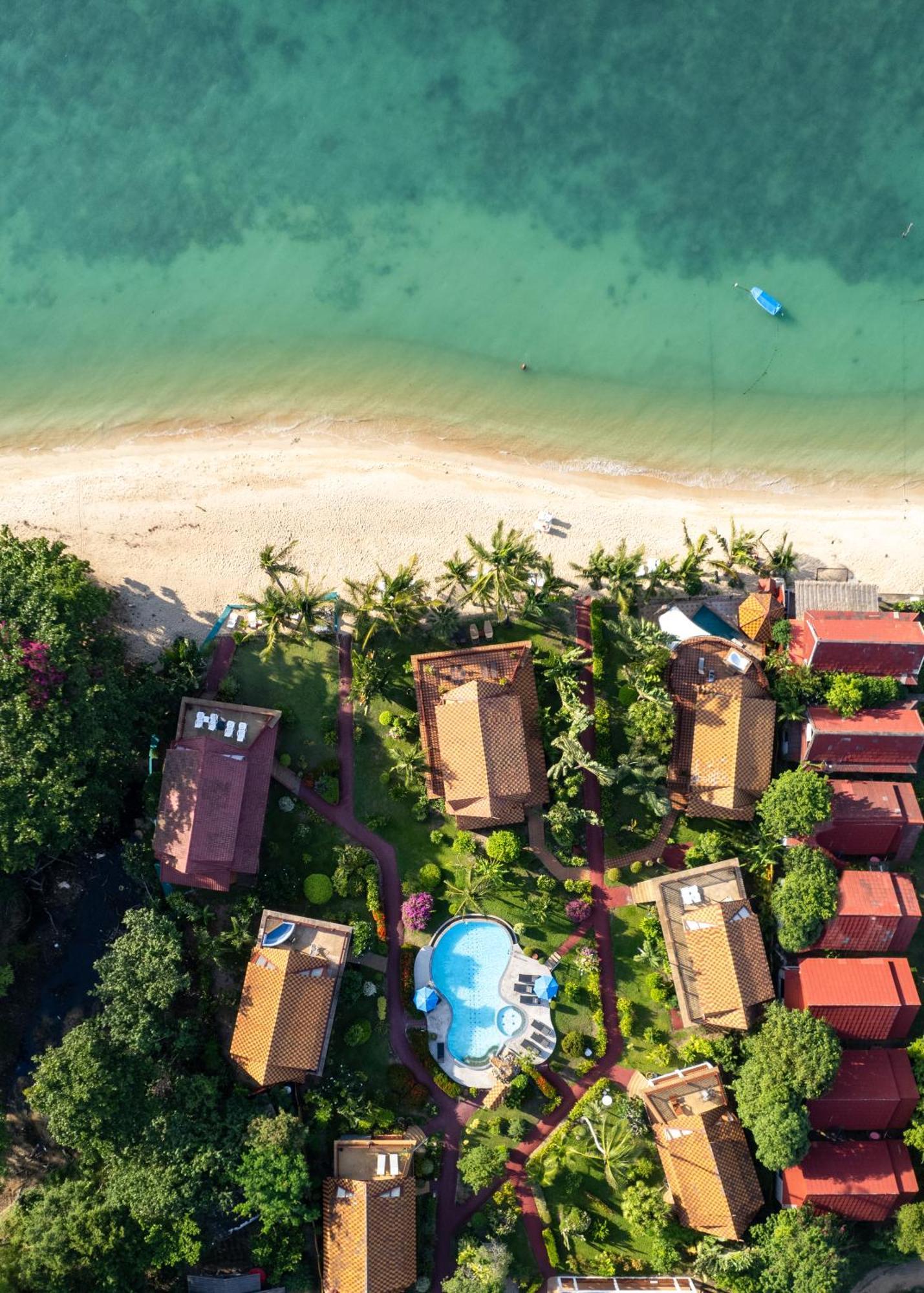 Lotus Villa, Beachside Luxury Villa Ban Bang Po