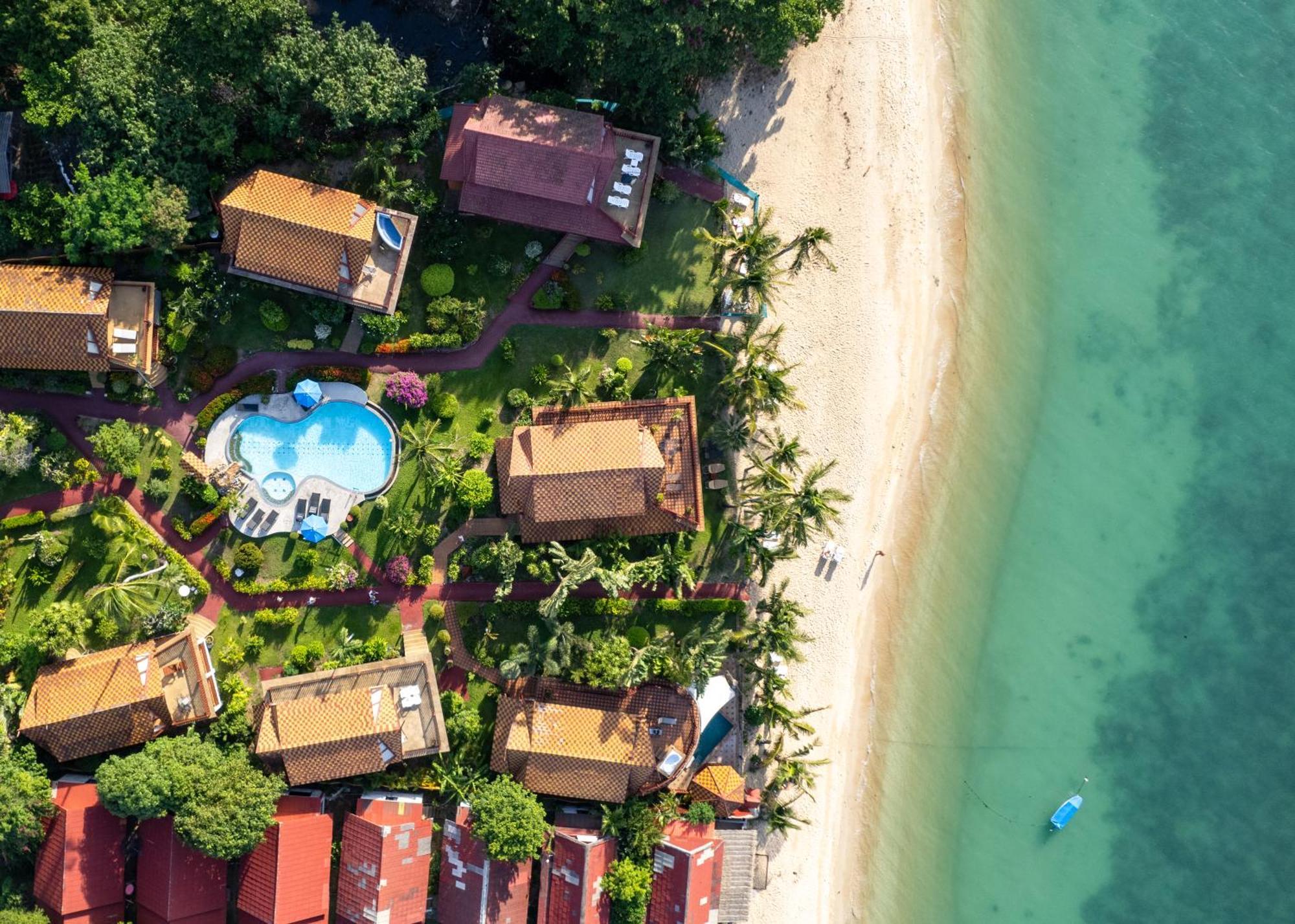 Villa Lotus Villa, Beachside Luxury Ban Bang Po