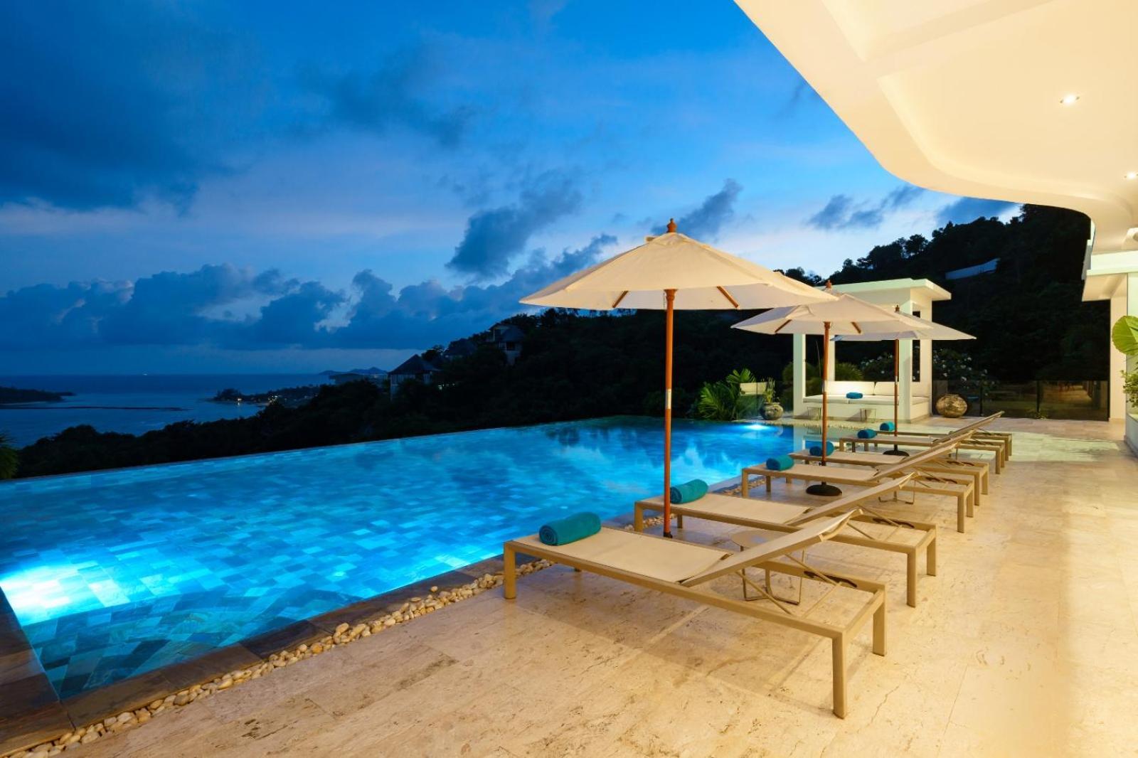 Villa Kazu - Luxury 5-bedrooms Oceanview Retreat With Cinema, Bar, Infinity Pool, Private Cook & Maid *