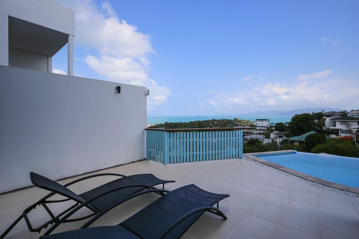2 Bed Seaview 5 Mins To A2 Villa