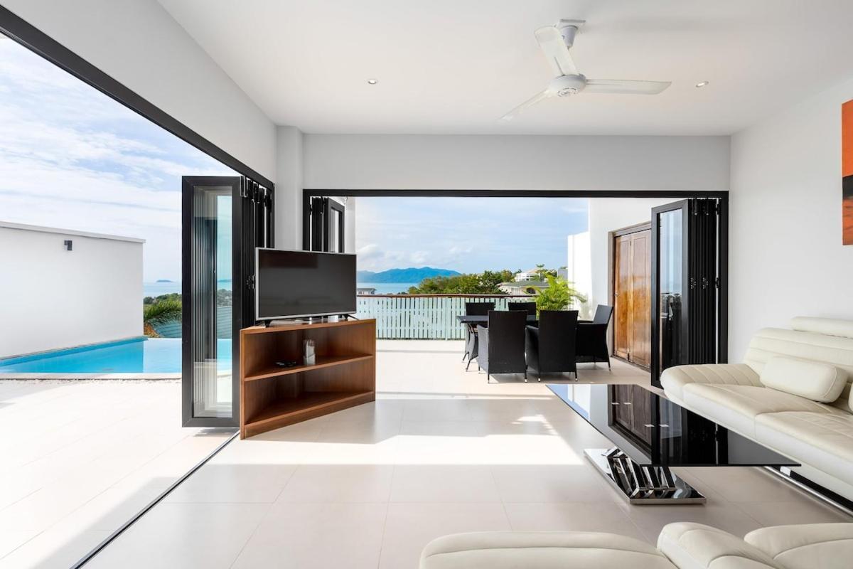 Villa 2 Bed Seaview 5 Mins To A2 *