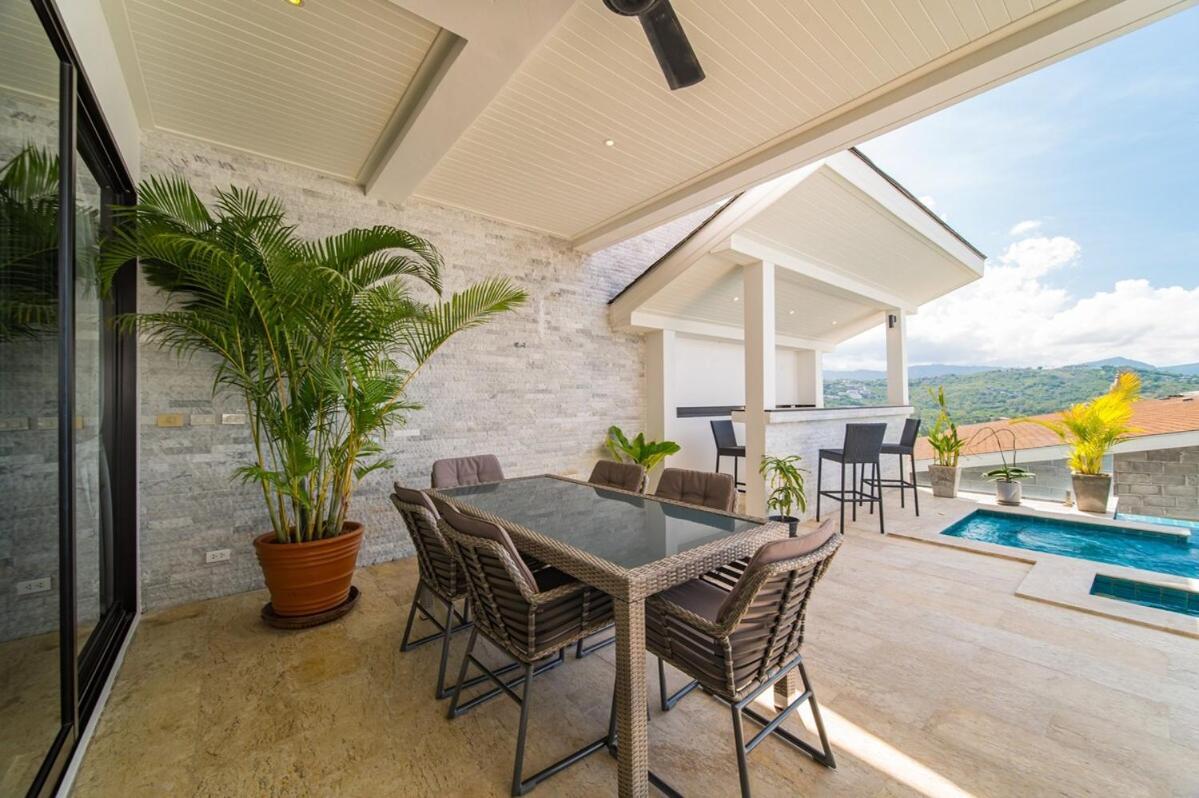 Amira Private Pool With Stunning View Villa *