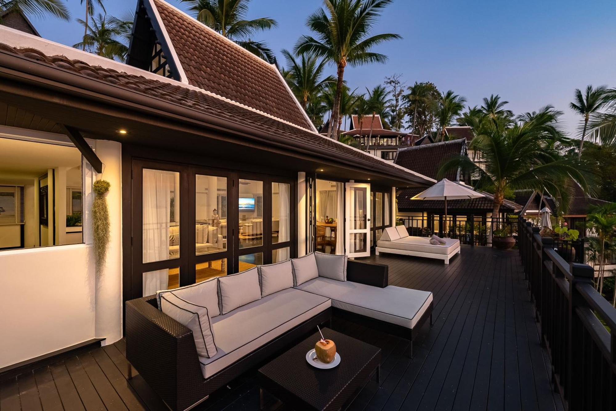 Private In A 5 Stars Villa
