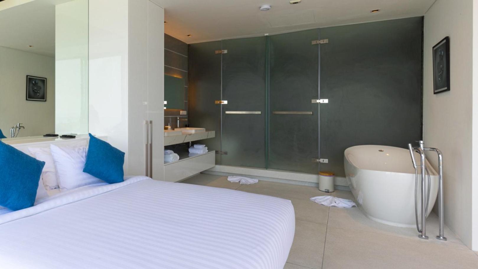 Grand Blue View Estate Villa Ban Bang Po