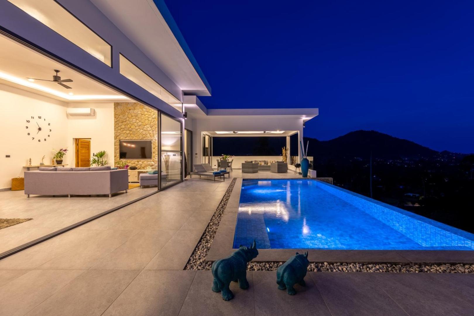 Clarisse - Seaview - 4 Bedrooms Vila