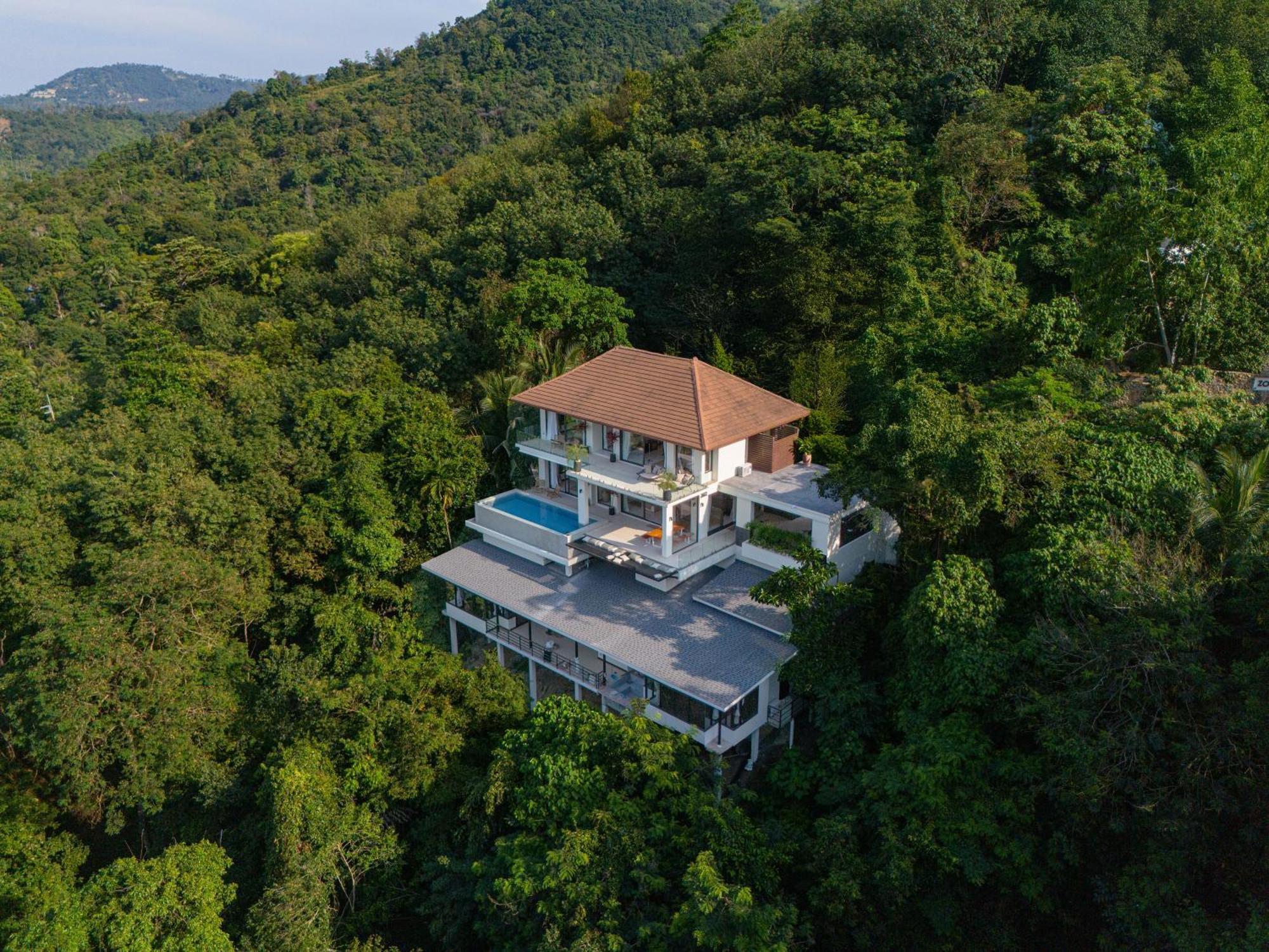 Luxury 3 Bdr - Infinity Pool & Ocean Views *