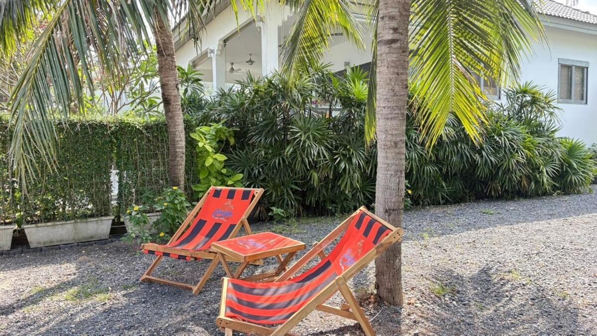 Seaside Bangpor - A Beachside Retreat