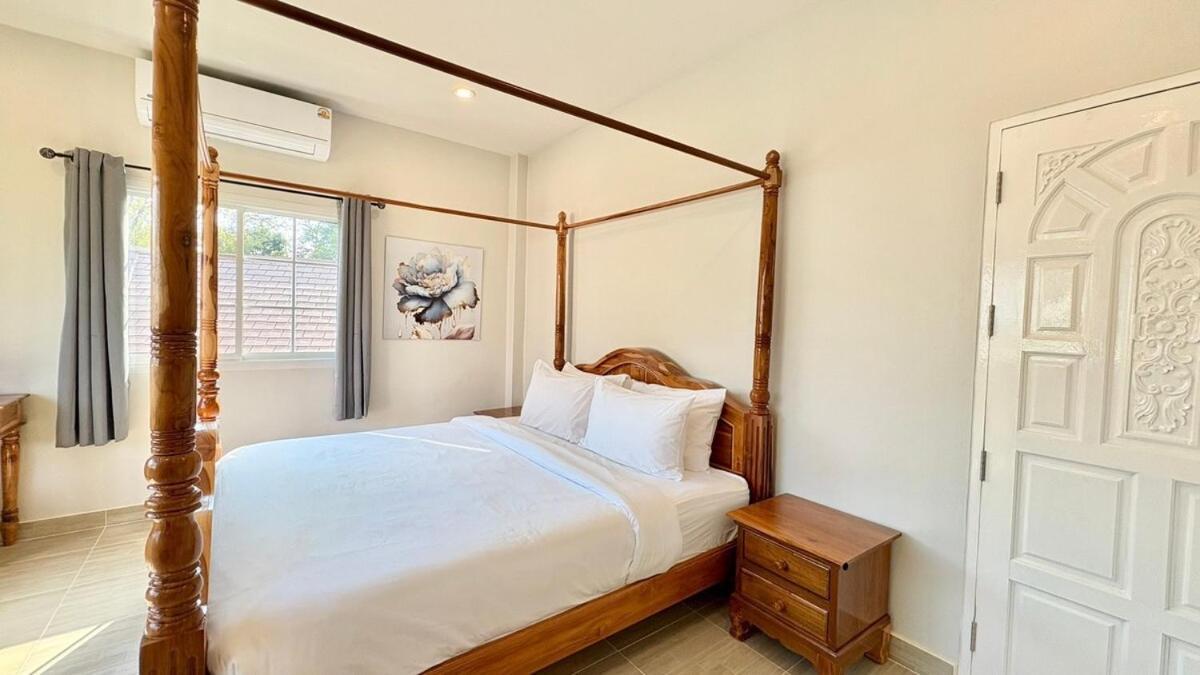 Seaside Bangpor - A Beachside Retreat Holiday home