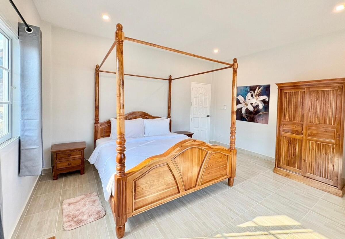 Seaside Bangpor - A Beachside Retreat