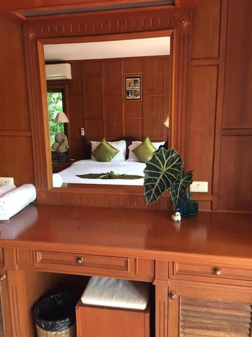 2 Bedroom Beachfront Bang Po * Koh Samui