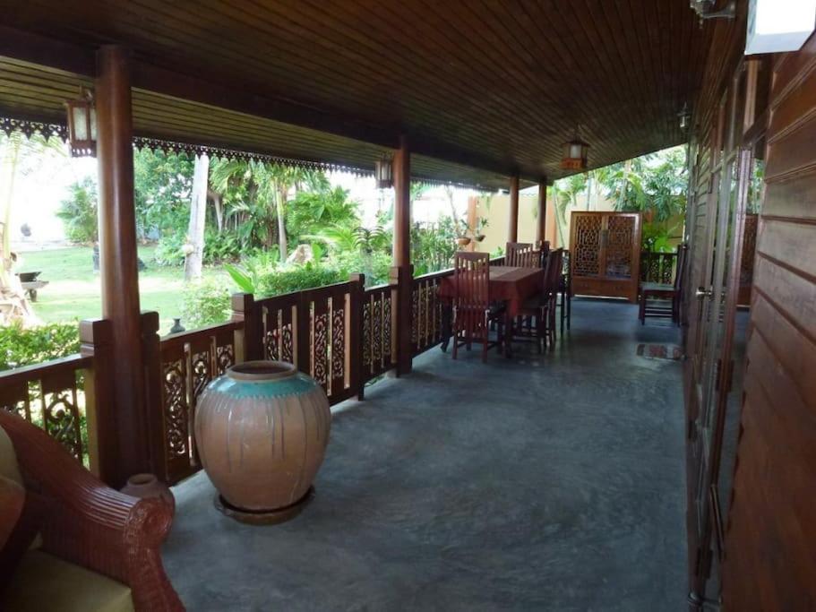 2 Bedroom Beachfront Bang Po Villa