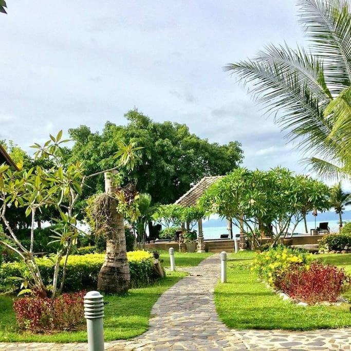 Villa 2 Bedroom Beachfront Bang Po *