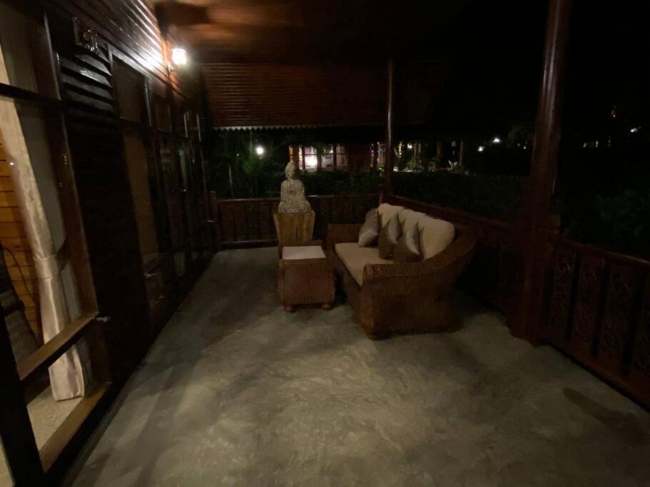 2 Bedroom Beachfront Bang Po * Koh Samui