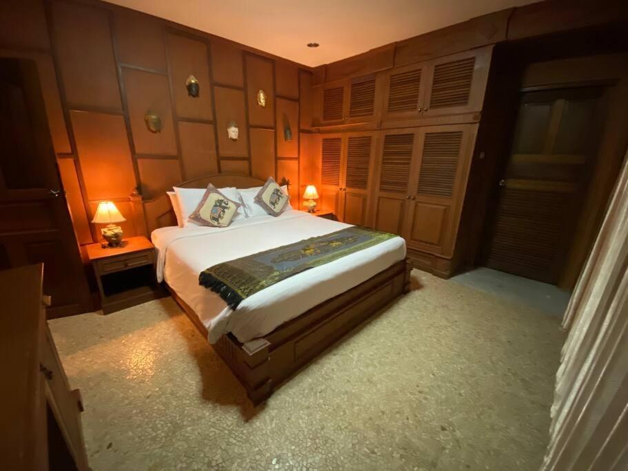 Villa 2 Bedroom Beachfront Bang Po *
