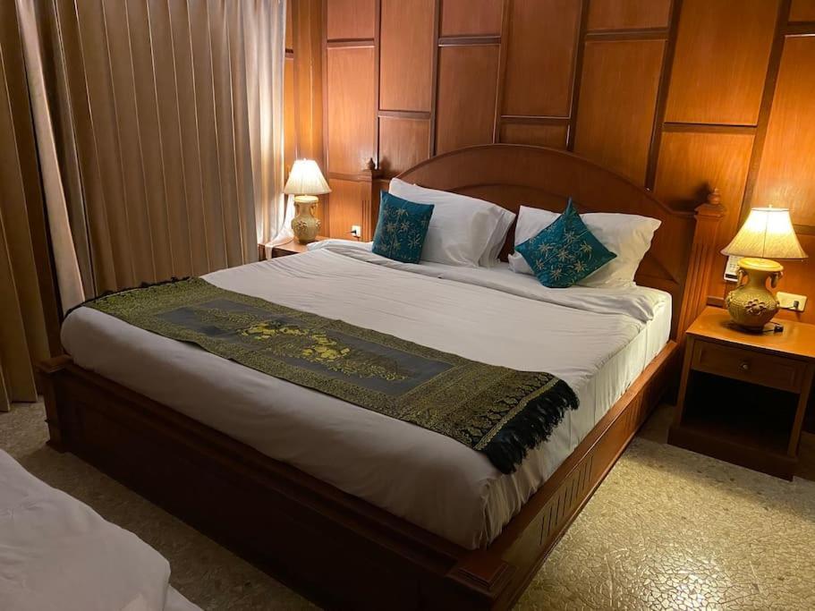 2 Bedroom Beachfront Bang Po Villa Koh Samui